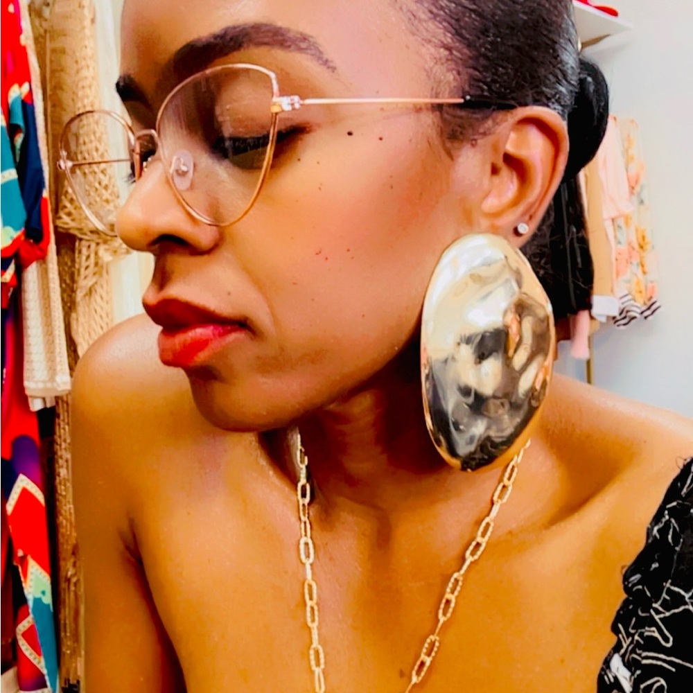 Elegant Gold Statement Earrings